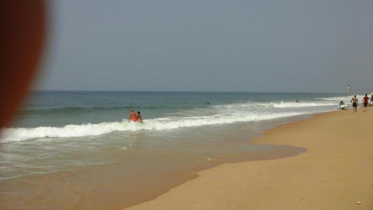 Palm Grove 1 Bhk Apartment At Candolim Beach With Free Wifi Exterior foto